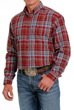 Load image into Gallery viewer, Cinch Button Down Shirt - MTW1105620