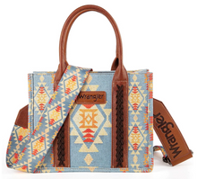 Load image into Gallery viewer, Wrangler Southwest Tote - WG2202-8120SBR