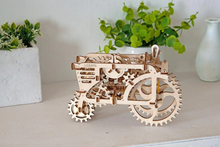 Load image into Gallery viewer, UGears Tractor - UTG0003