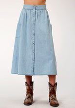 Load image into Gallery viewer, Roper Denim Skirt - 03-060-0594-7082