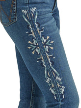 Load image into Gallery viewer, Wrangler Retro Bailey Jeans - 2338917