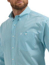 Load image into Gallery viewer, Wrangler Classic Long Sleeve Shirt - 2355323