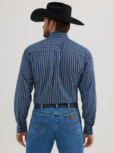 Load image into Gallery viewer, Wrangler George Strait Shirt - 2356593