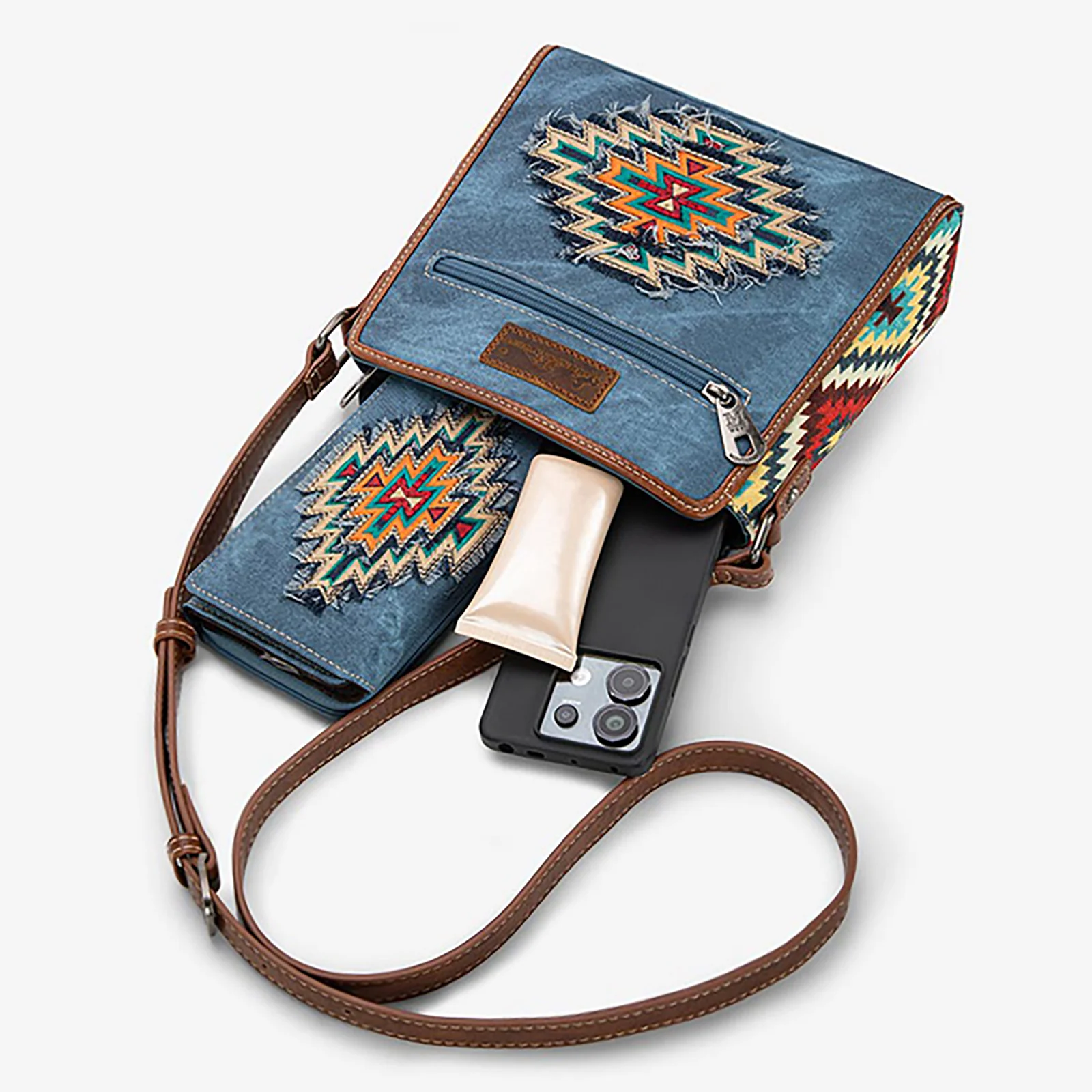 Wrangler Aztec Crossbody - MW1210-8360JN