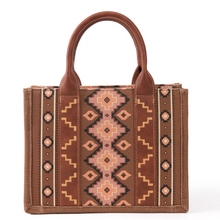 Load image into Gallery viewer, Wrangler Southwest Tote - WG2203-8120SDBR