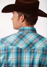 Load image into Gallery viewer, Roper Autumn Sunset Plaid Shirt - 03-001-0778-6068