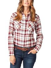 Load image into Gallery viewer, Wrangler Essential Shirt - 2321398
