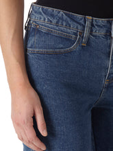 Load image into Gallery viewer, Wrangler High Waist Jeans - 18MWZSW