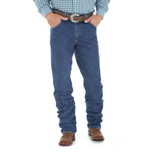 Load image into Gallery viewer, Wrangler George Strait Relaxed Fit Jeans - 31MGSHD