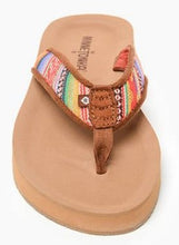 Load image into Gallery viewer, Minnetonka Hedy Sandals - 530982