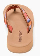 Load image into Gallery viewer, Minnetonka Hedy Sandals - 530982