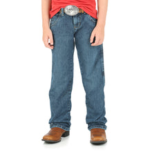 Load image into Gallery viewer, Wrangler Retro Relaxed Straight Leg Jean - JRT30EB
